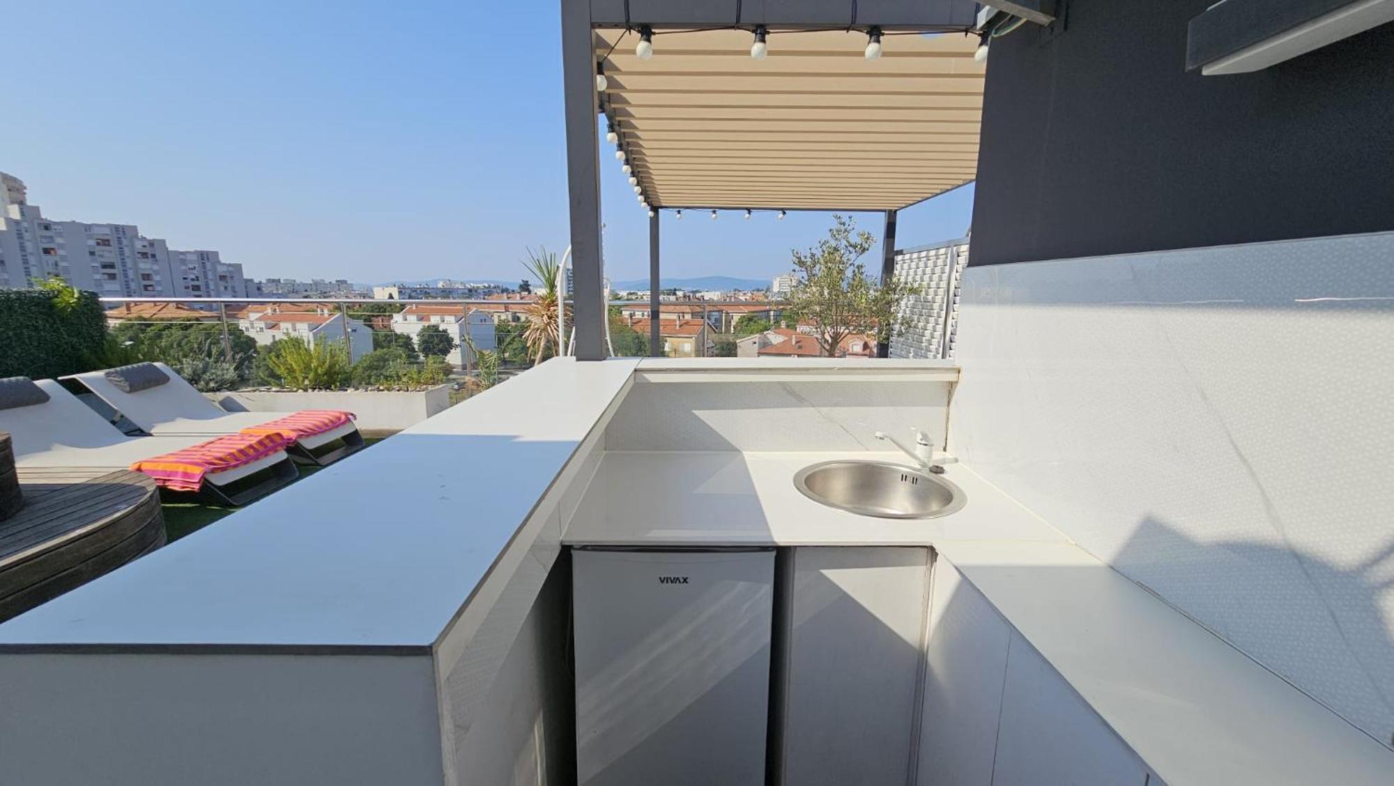 Apartment Zaralux Zadar
